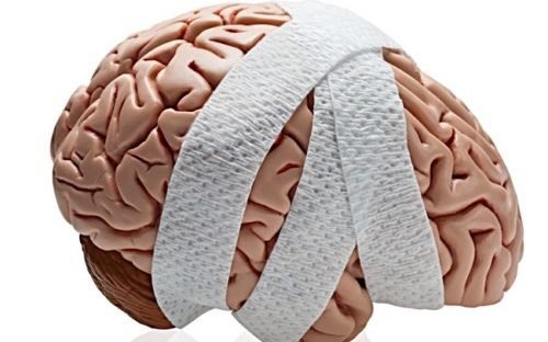 человеческий мозг в бинтах