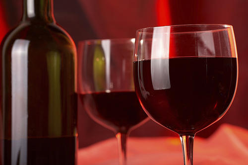 Вино используют при лечении остеопороза