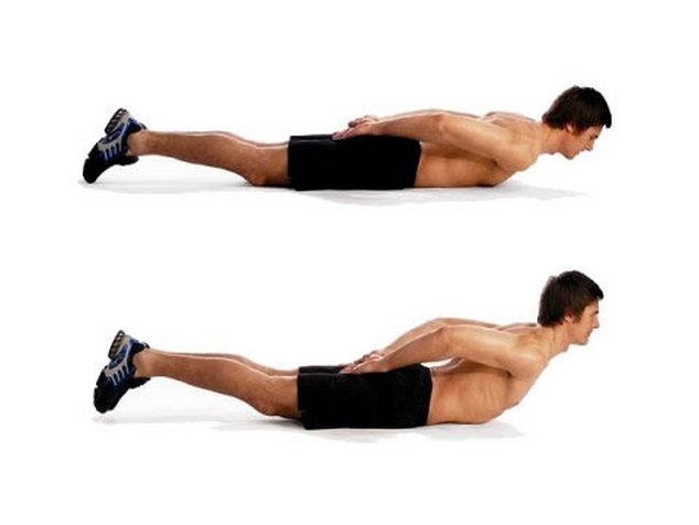 Как накачать спину в домашних мужчине. Упражнения для накачивания спины. Упражнения на низ спины. Упражнения для прокачивания мышц спины. Упражнения для накачивания мышц поясницы.
