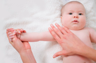 Перелом ключиці у новонародженого під час пологів: наслідки для дитини